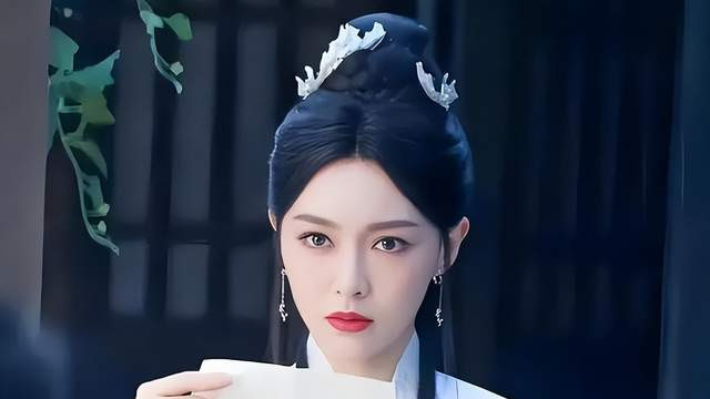 41岁唐嫣拍古偶剧，被骂一股老味