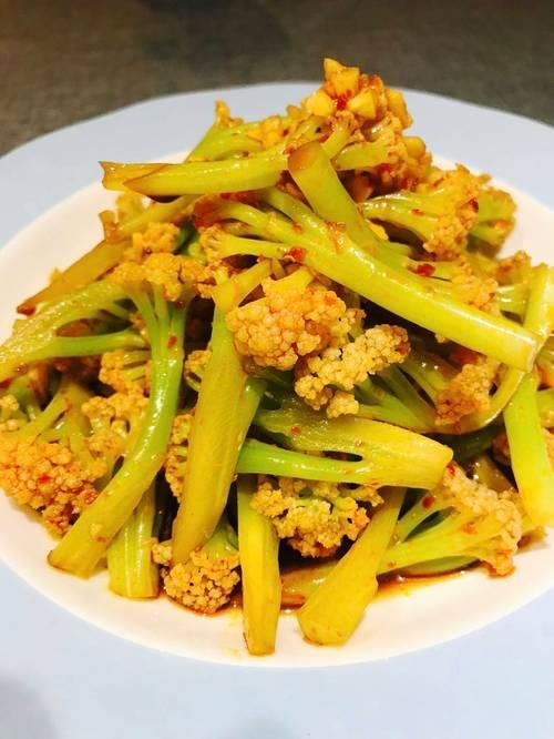 它是天然的“叶酸冠军”，一周吃3次，美容祛斑抗衰老，别不识货