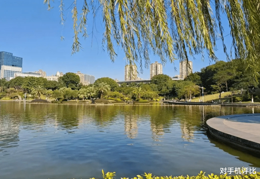 2499元买的红米K80,使用了半个月,这些优缺点不吐不快