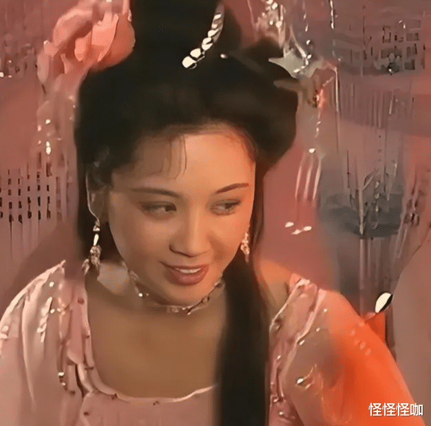 洞房花烛夜迟重瑞刚要熄灯,陈丽华:御弟哥哥莫急,咱先约法三章