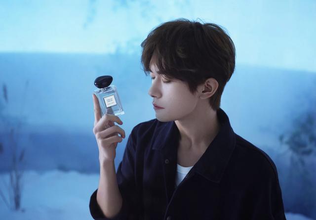 4.30娱乐瓜\uD83C\uDF49:肖战杨紫刘宇宁杨洋赵丽颖千玺周雨彤