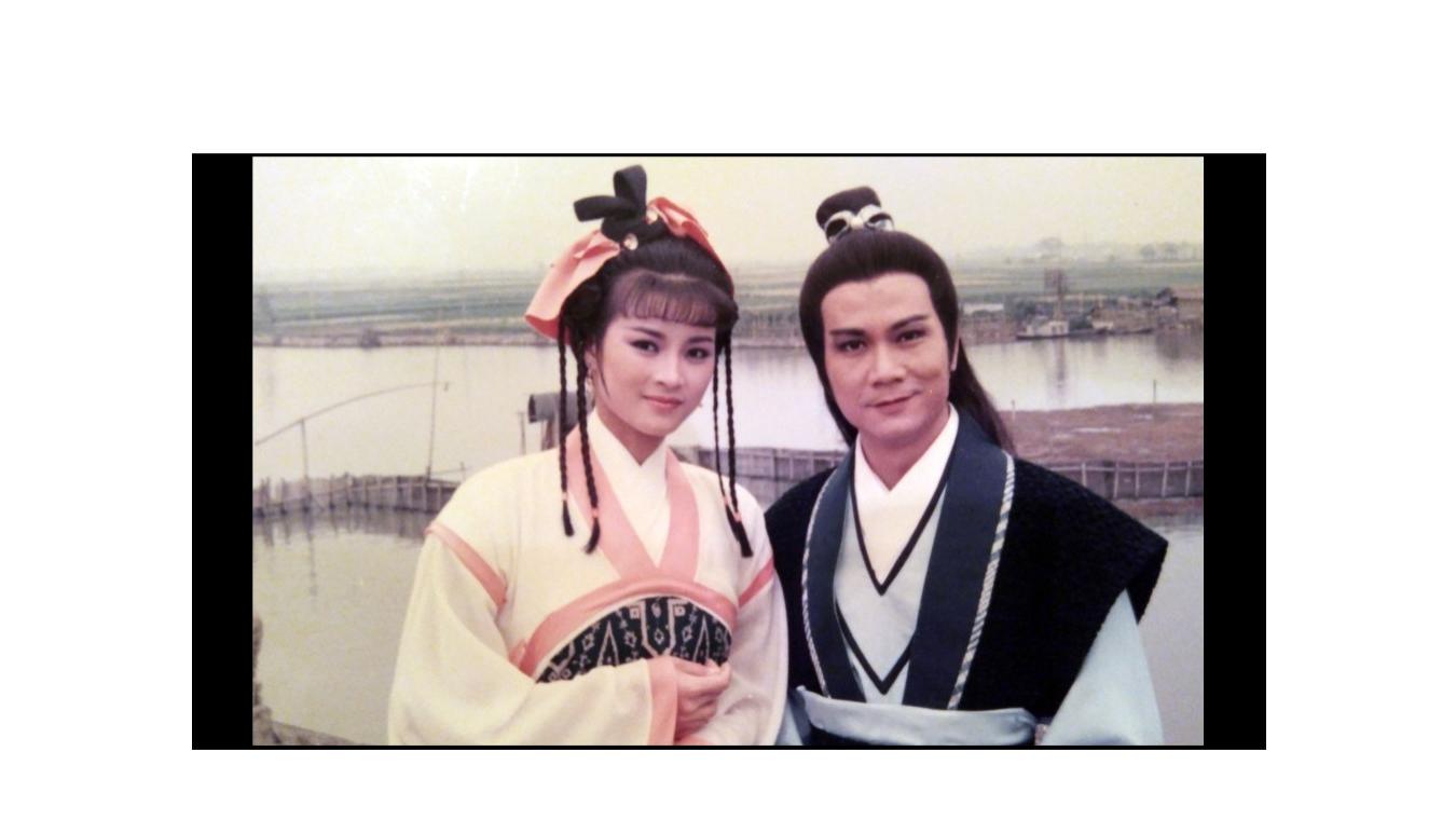 74岁港星揭开泰国遮羞布，自曝去泰国演出时，曾亲眼目睹枪战