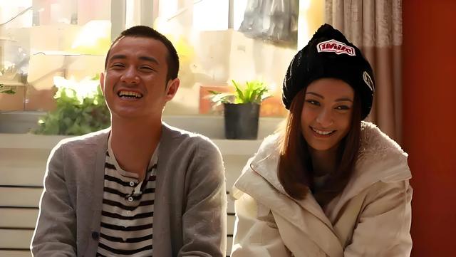 姚笛近照曝光，42岁的她身材饱满美丽如初，自曝已经三年没化妆