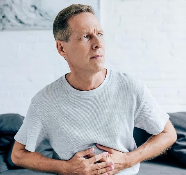 天天喝电热水壶烧的水，损伤神经还致癌？这3种水，才真的要少喝