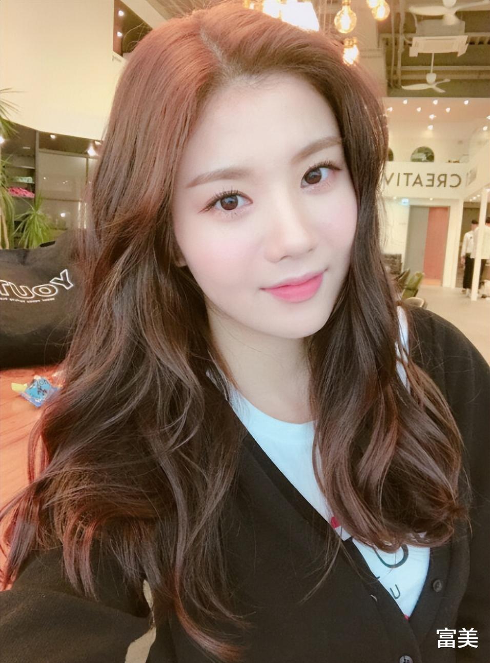 韩星权恩妃说自己与123男生交往过，大家都感到很吃惊