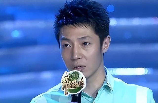 她与撒贝宁结婚8年，原来是个“二婚头”，前夫丝毫不比小撒差！