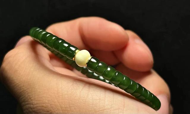 让人上头的药片珠，杀伤力极强，文玩界男女通吃老少皆宜