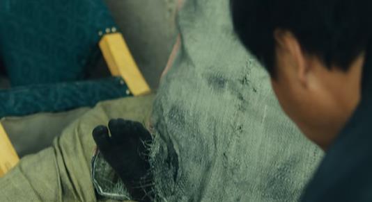 仅4集，飙升榜第1，终于有能跟《漫长的季节》一较高下的悬疑剧了