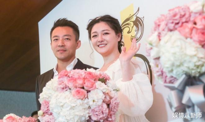 张兰再曝重磅猛料,揭开大S骗婚内幕,底裤都扒没了,大S麻烦大了!