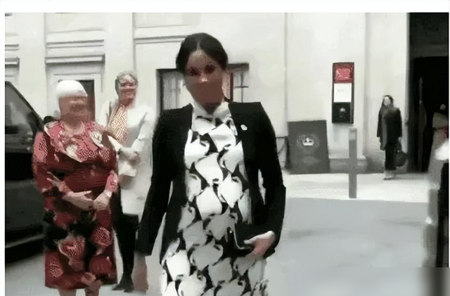 英媒曝最新内幕!梅根没有亲儿子?梅亲爹:她的子宫20多岁就摘了