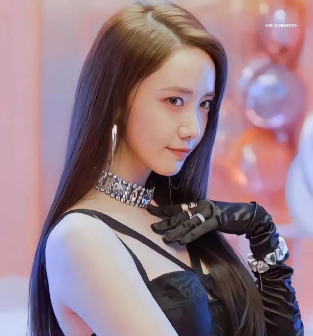 林允儿,夜色浅魅,梦魇甜美!