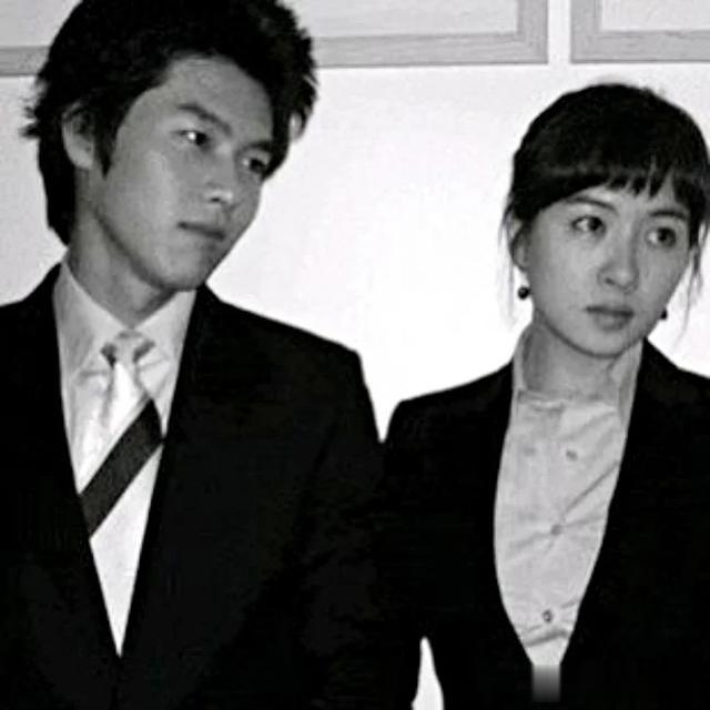 玄彬官方前女友出手 突晒「N张亲密合照」爆热议