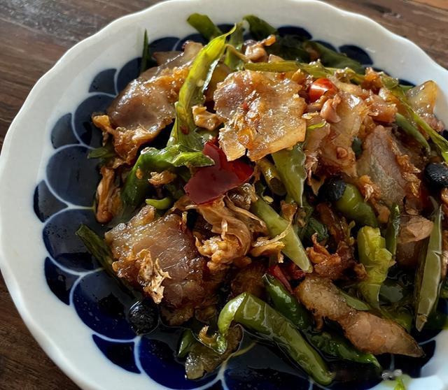 上海8岁女孩暑假去四川外婆家,待1天就想走,网友:我也想回家