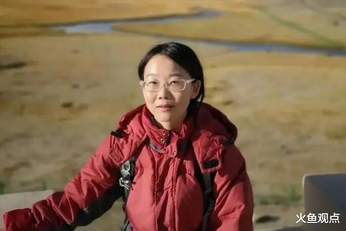 与辉同行访谈首遇滑铁卢,李娟的质朴真诚,让董宇辉也疲于应对!