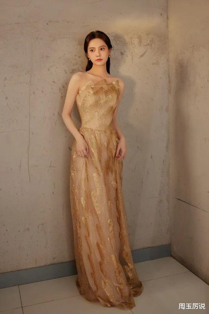 姜珮瑶迷人魅力 优雅曲线