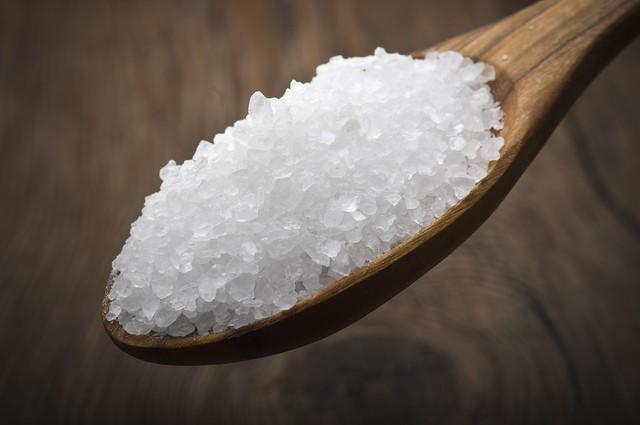 冬瓜是肾结石“克星”，医生建议：消除肾结石，牢记生活2多2少