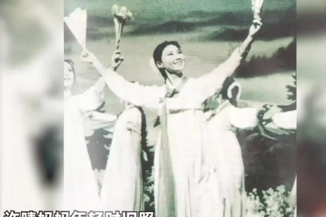 许晴豪宅内部曝光,家里堆的满满的,难怪活的像小公主