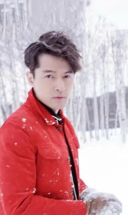 内顶级娱CP出炉,博肖登顶,张凌赫白鹿10林更新丽颖3李现杨紫第2