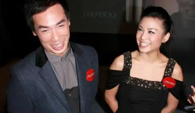 陈豪时隔16年再获影帝，妻子陈茵微台下激动落泪