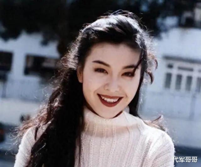 21岁嫁52岁亿万富豪，结婚13天老公离世，打10年官司获遗产900万