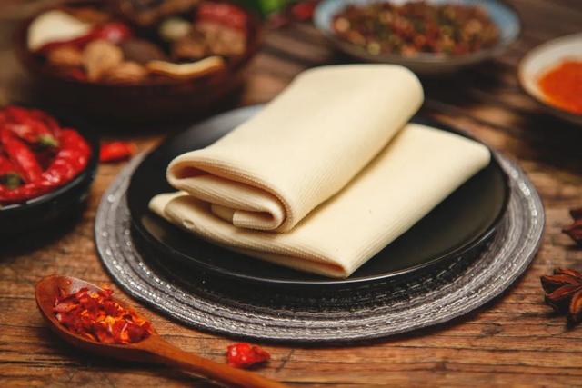 吃大豆会性早熟或致癌?男性不宜多吃?痛风患者不能吃豆制品?真的多虑了!