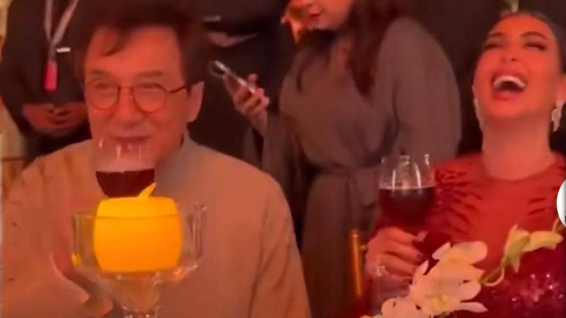 69岁的成龙，61岁的李连杰，72岁的洪金宝，近照差距有点大