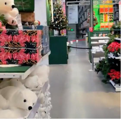 2025元旦将至,却出现了“冷淡”现象,老百姓:这3个原因很现实