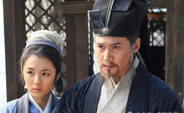 圈内又多一对恋人了…