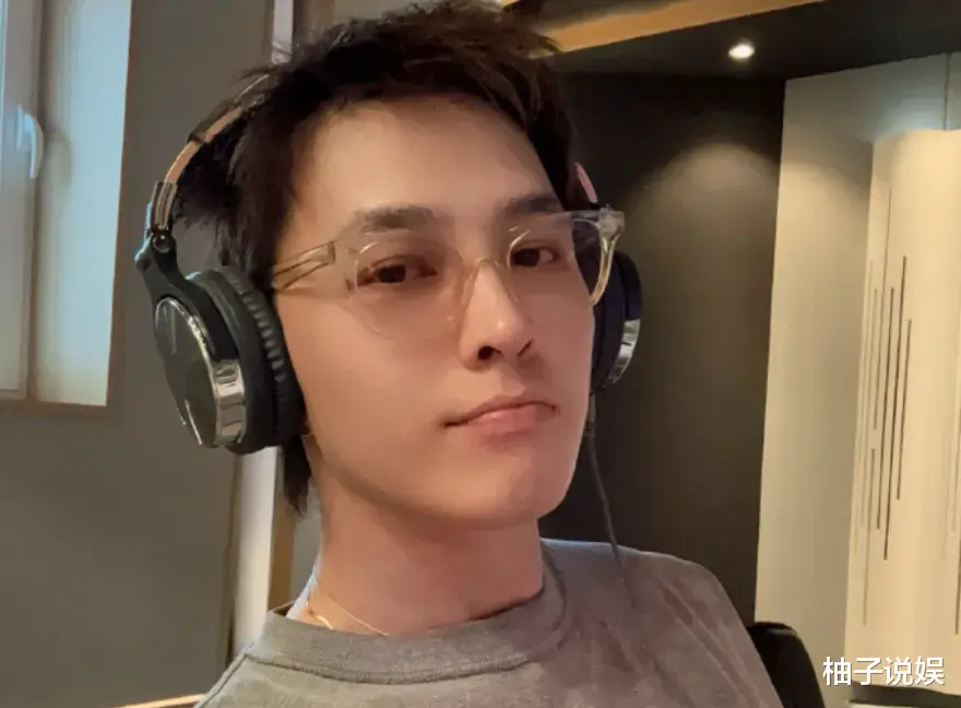 34岁吴谨言近照曝光，网友震惊：结个婚怎么成这样了？