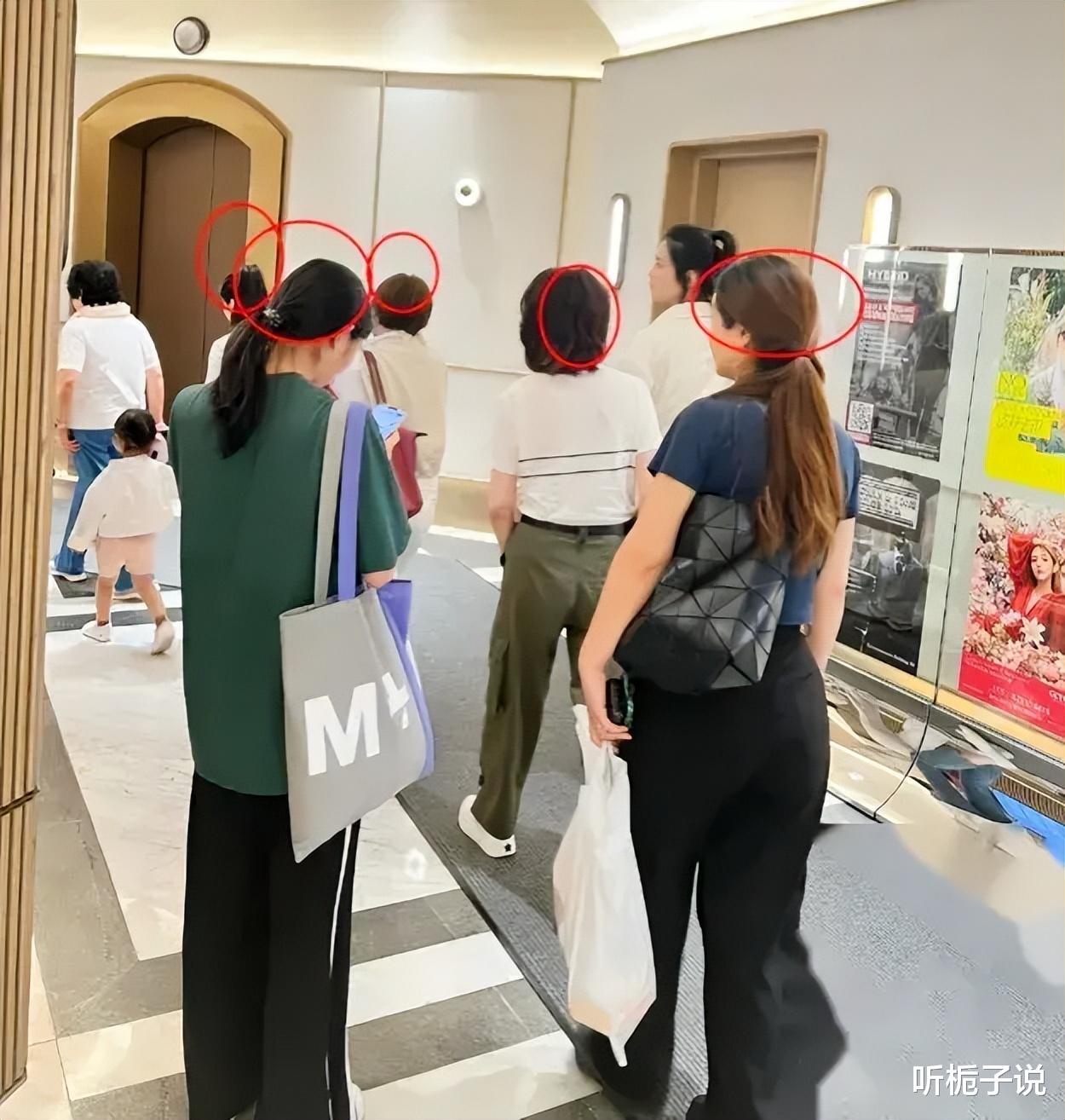 赌王二三房聚会！5位保姆同行，三太打扮潮流，奚梦瑶女儿超可爱