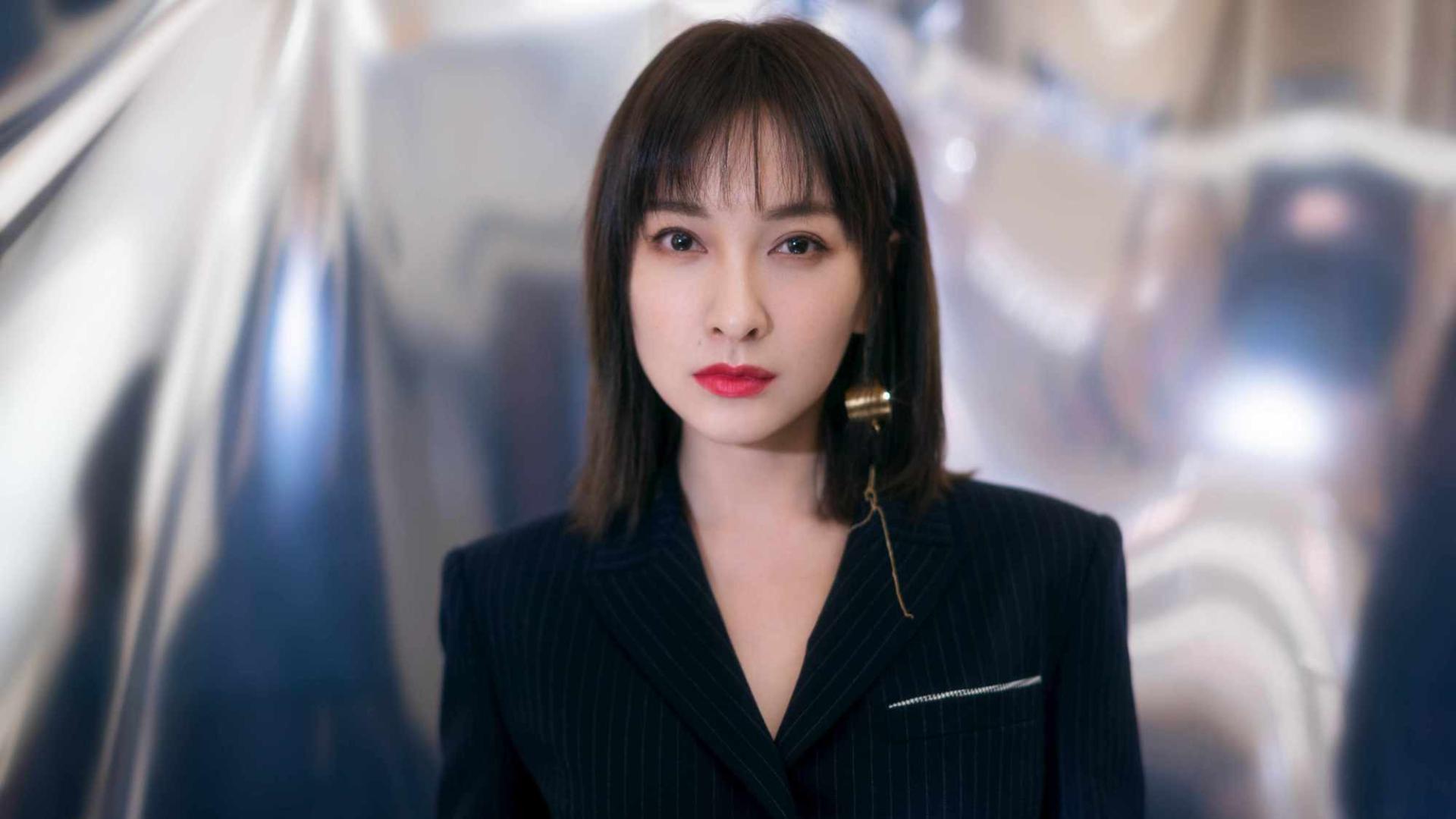 吴昕郑凯恋情被狗仔曝光，疑似已同居，引发热烈猜测，静待官宣日