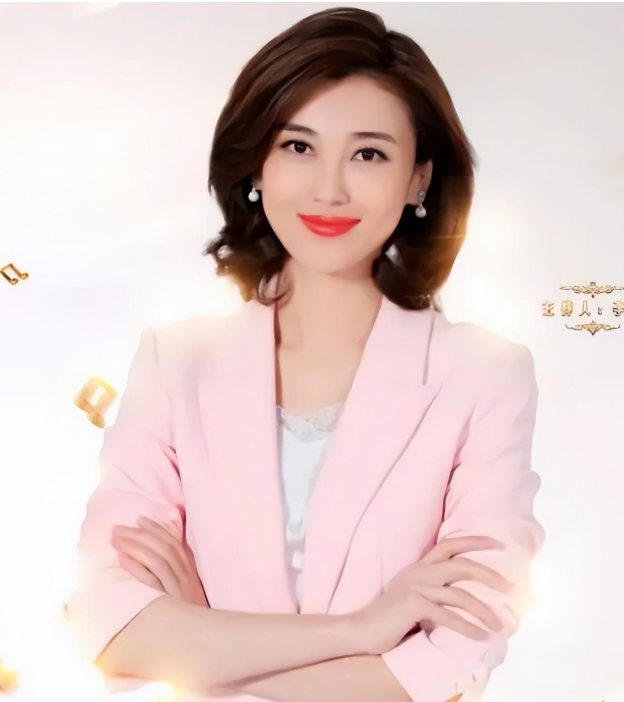 “央视女神”李红:被造谣嫁富豪,如今44岁单身,活出自己的精彩