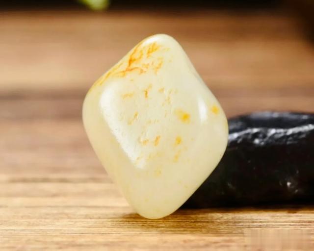 人见人爱的最美和田玉！十种品相满分的和田籽料！