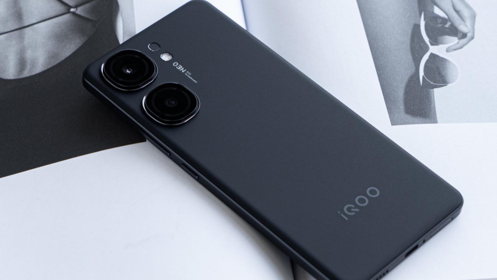 红米k80“被秒了”？骁龙8Gen 3+超声波指纹+120w，降至2079元