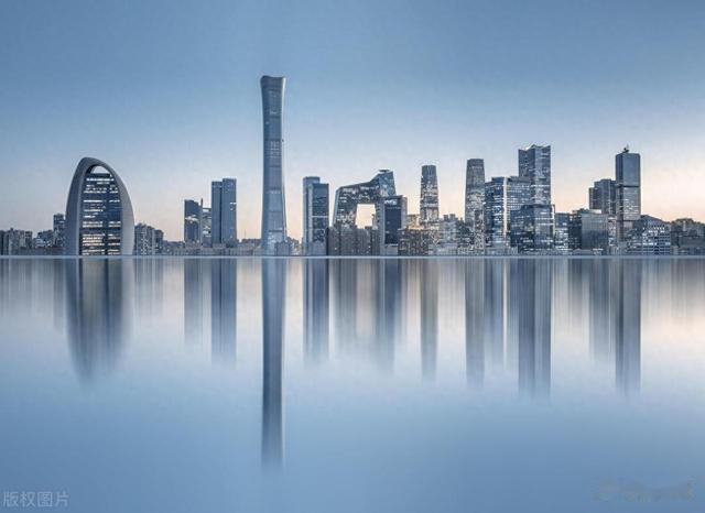 任何赚大钱的人，都不是靠技术而赚大钱的，而是靠赚钱的思维