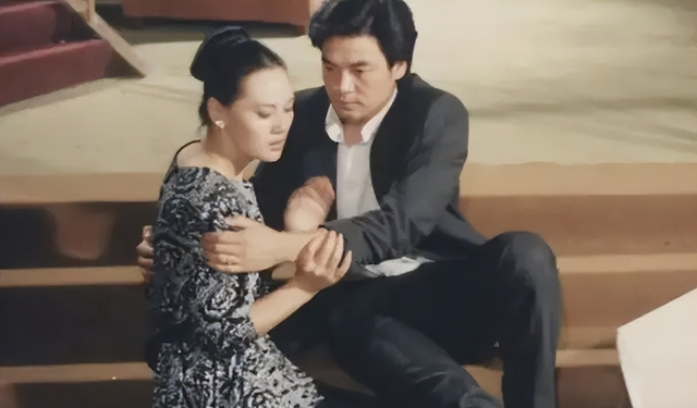 年轻时出国享受,晚年回国养老,这3位明星的如意算盘打得真好