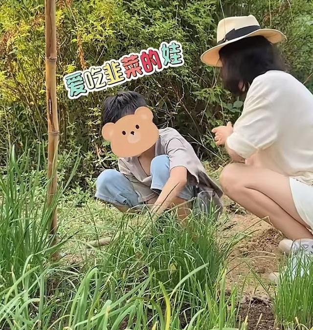 汪涵老婆晒儿子,9岁小沐沐正脸曝光超像妈妈,身高出众好帅气