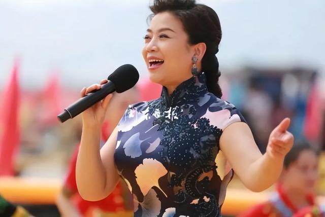 三分性感,七分妩媚。风韵犹存天花板的10位女星。