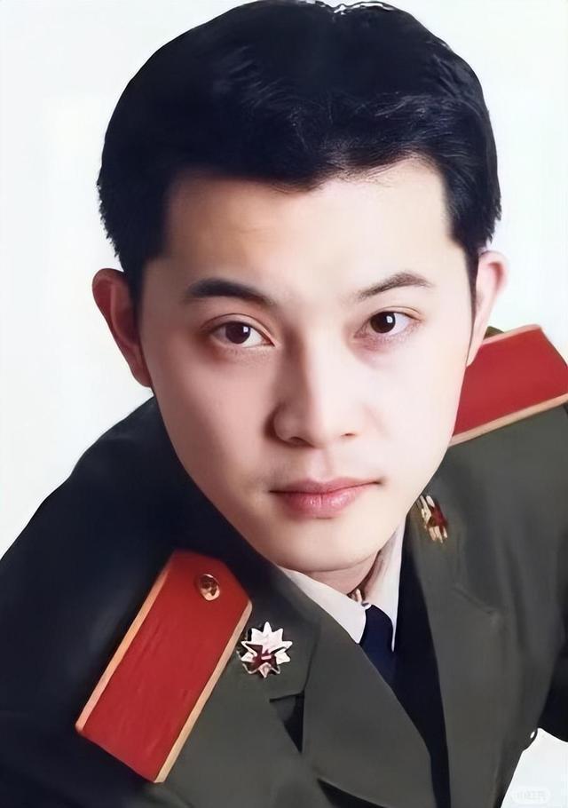 压力给到沈腾！沙溢瘦出腱子肉，颜值重回校草巅峰，胡可都没见过