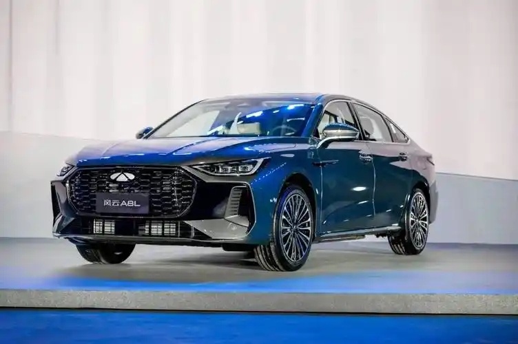 奇瑞风云A8L解析:插混系统+2100公里续航,家用真香