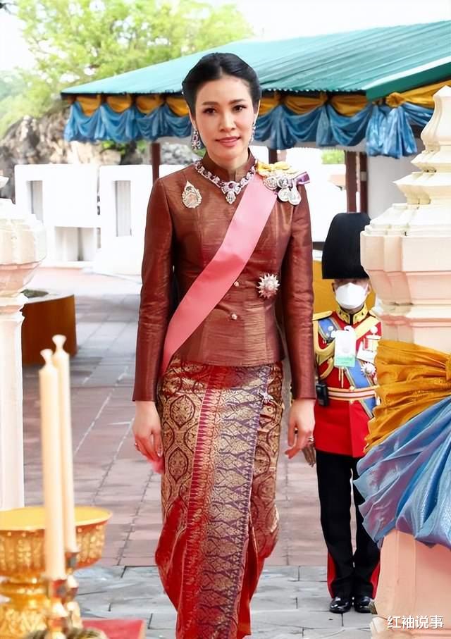 苏提达能力超群,动用一切力量阻止诗妮娜复宠,双美组合难以回归