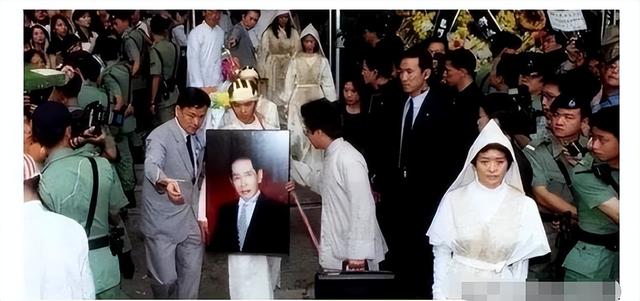 香港巨富临死嘱咐儿子,一定要使劲花钱当个败家子,最好一分不剩