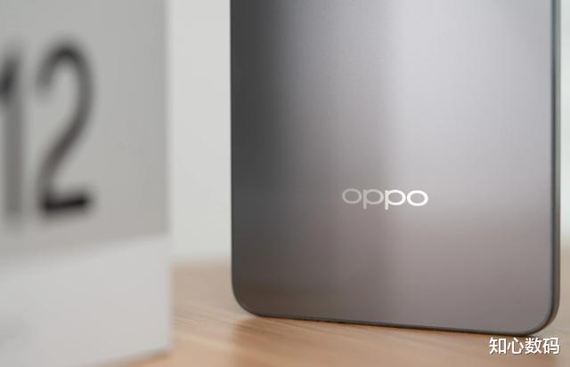 千元机中的“卷王”,256GB跌至1028元,5500mAh+80W快充