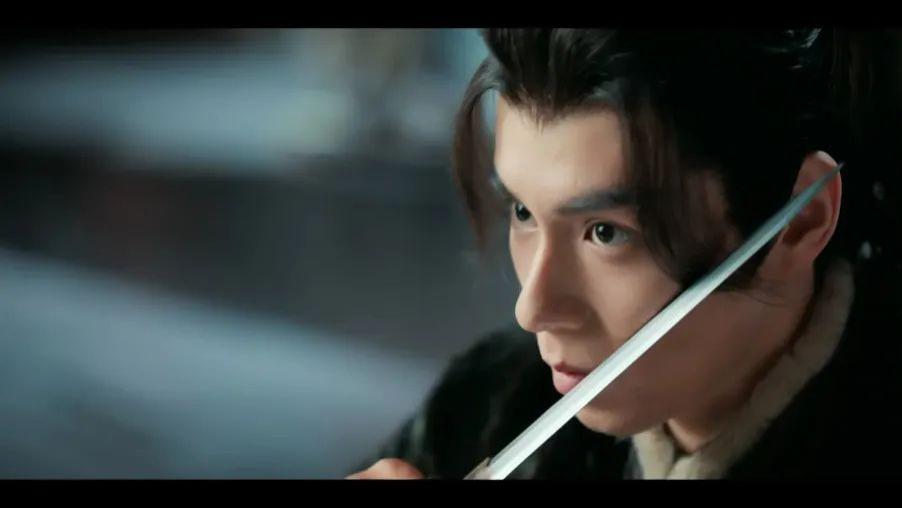 才播2集，拿下全网热度总榜第3，古装剧都这样拍，何愁没观众？