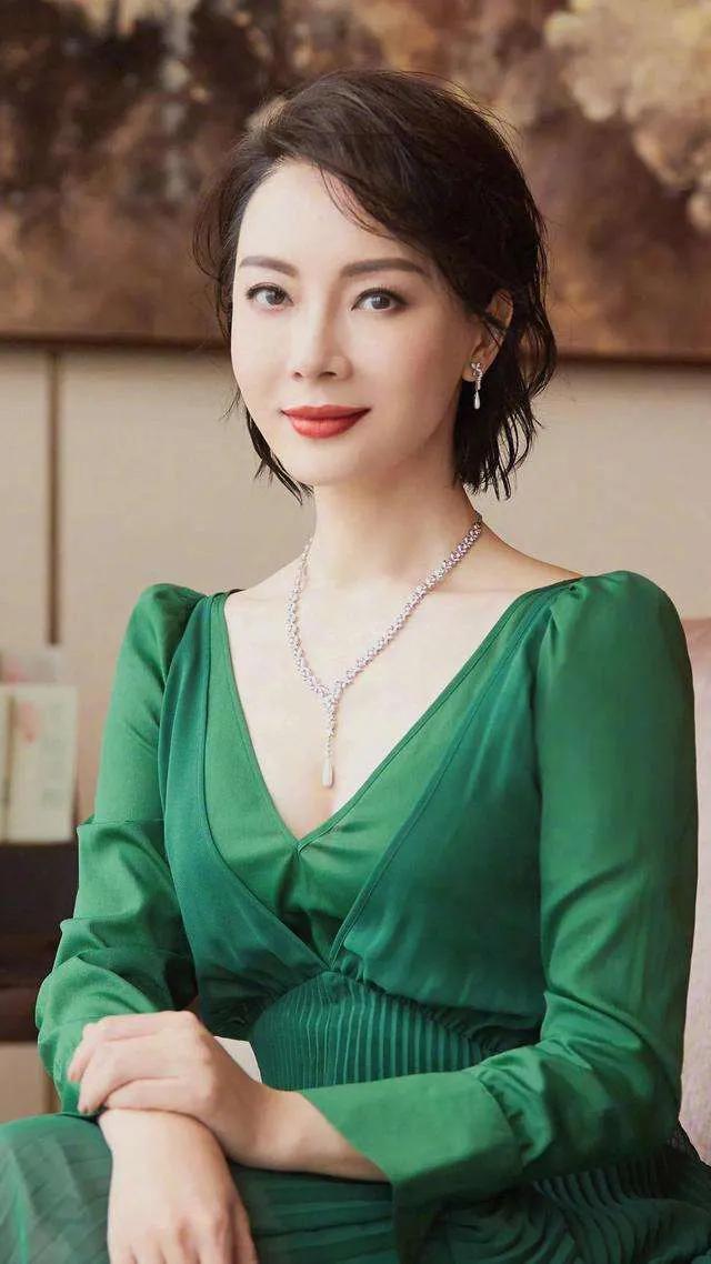 不承认整容的6大女星:杨紫杨颖上榜,翻出旧照被集体打脸