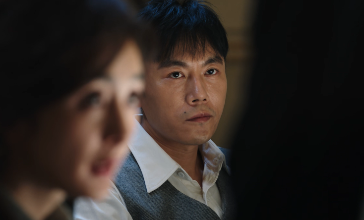 《哈尔滨一九四四》:全员演技过关,唯有一人是败笔,演技太烂像AI机器人