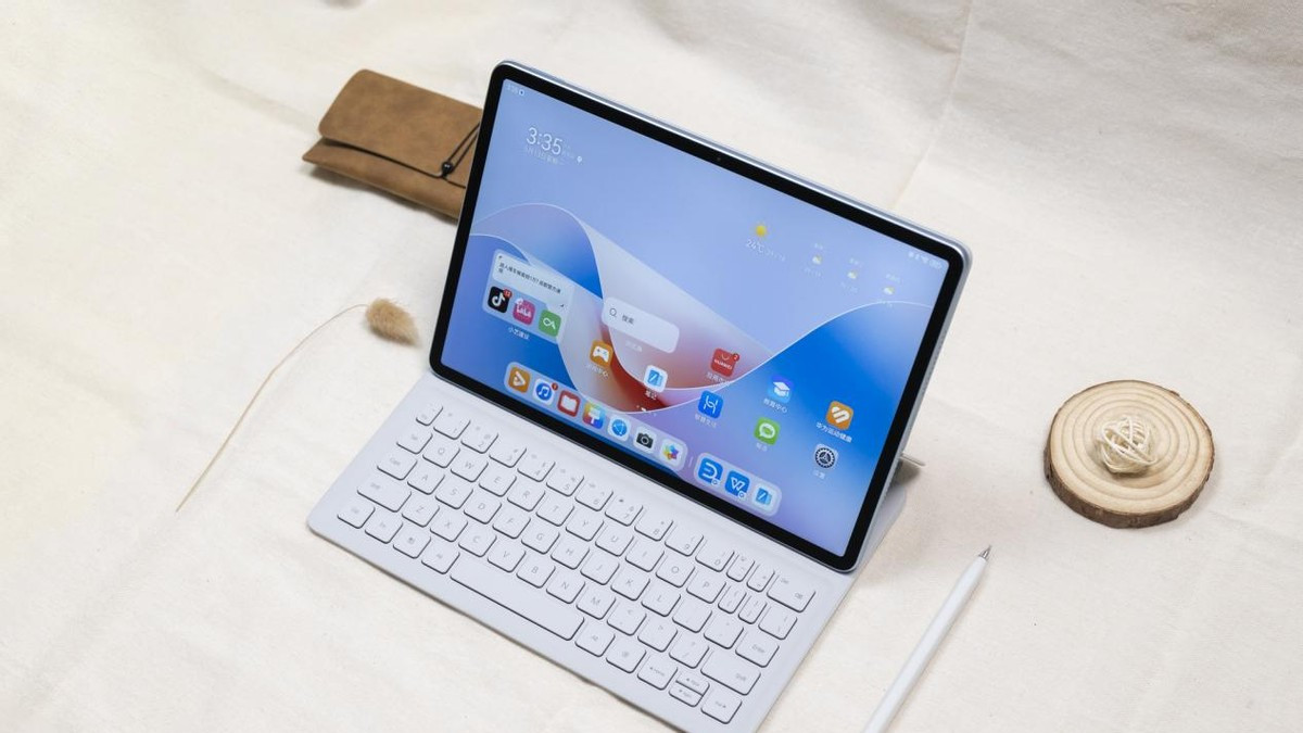 华为平板市场份额领先，鸿蒙系统推动生产力革命！