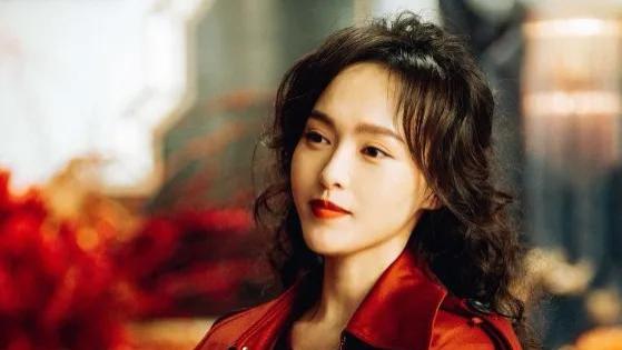 白玉兰奖争议不断！《繁花》三女主报名破坏规则，网友质疑玩特权