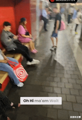 看一眼信息就被扒光?大学生改造智能眼镜,个人隐私无处可藏