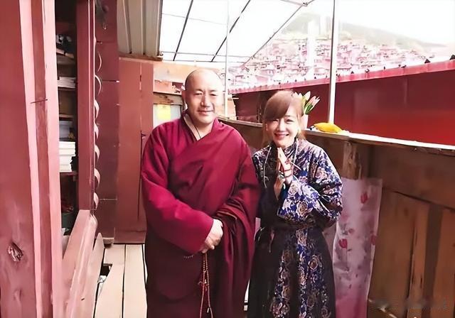 薛佳凝：分手13年，胡歌已婚我皈依佛门，一别两宽请勿心疼